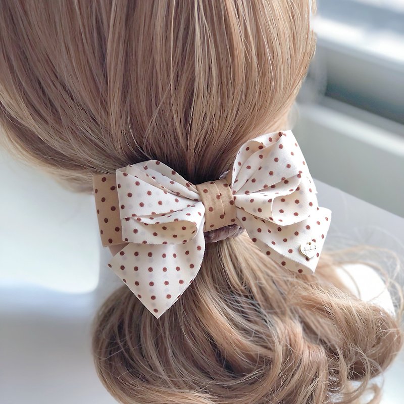 Exclusive Dot-dot Two-color Bow Knot Scrunchie-Beige + Milk Brown - Hair Accessories - Other Materials Brown