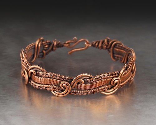 Wire Wrap Art Unique wire wrapped pure copper bracelet for women / Antique style jewelry