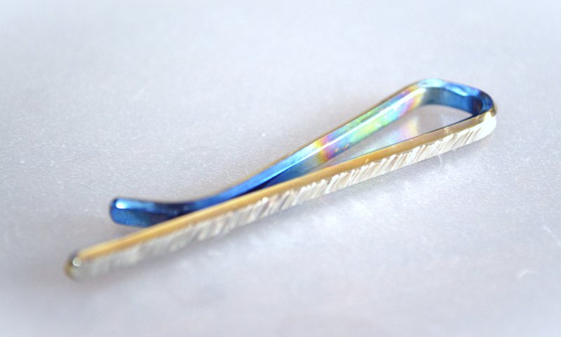 Titanium tie bar, forged pure titanium tie pin, hammered to sparkle and fascinate, rainbow, C, 52mm - เนคไท/ที่หนีบเนคไท - โลหะ หลากหลายสี