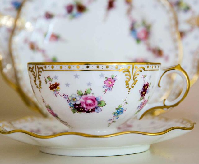 ロイヤルアントワーヌシリーズ-26CMプレート-オリジナルカラーボックス