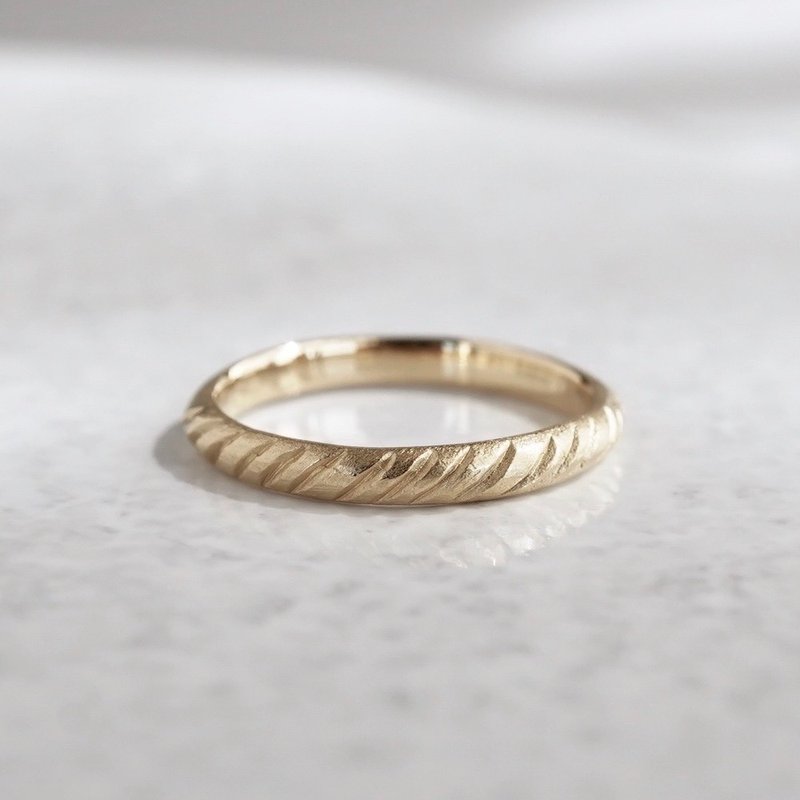 Carved ring R083K10 - General Rings - Other Metals Gold