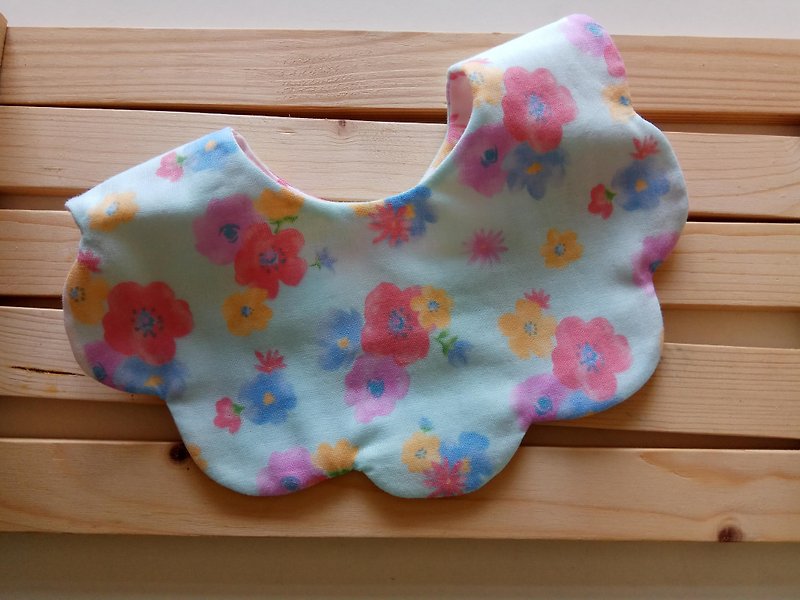 日本綿紗布 花兒  棉紗款雲狀圍兜 彌月禮物  嬰兒圍兜 - 彌月禮盒 - 棉．麻 藍色