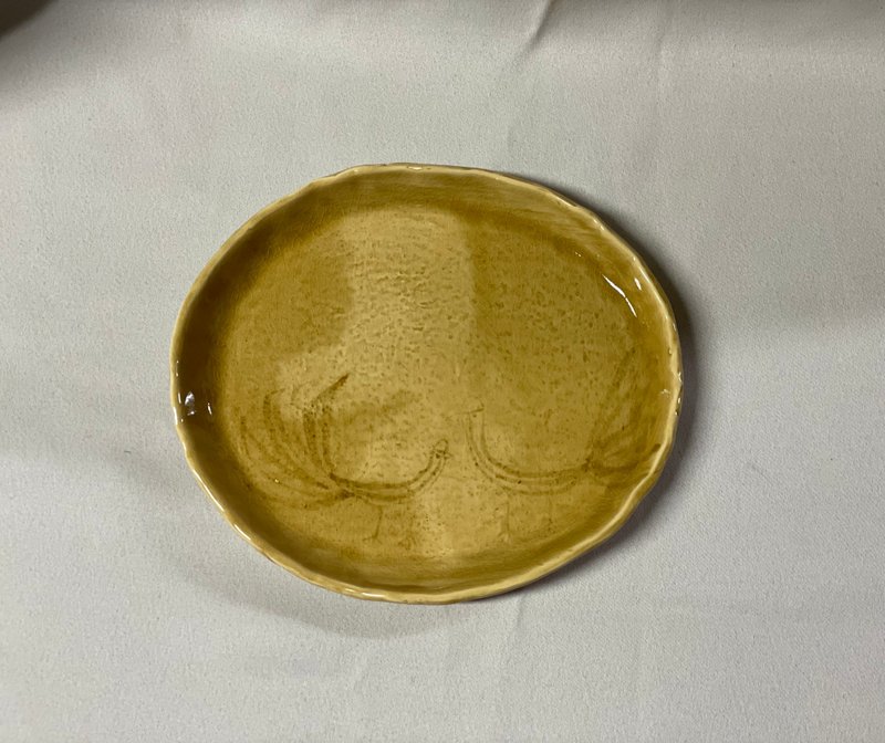 楕円皿　鳥の絵(21.5cm) - 盤子/餐盤/盤架 - 陶 黃色