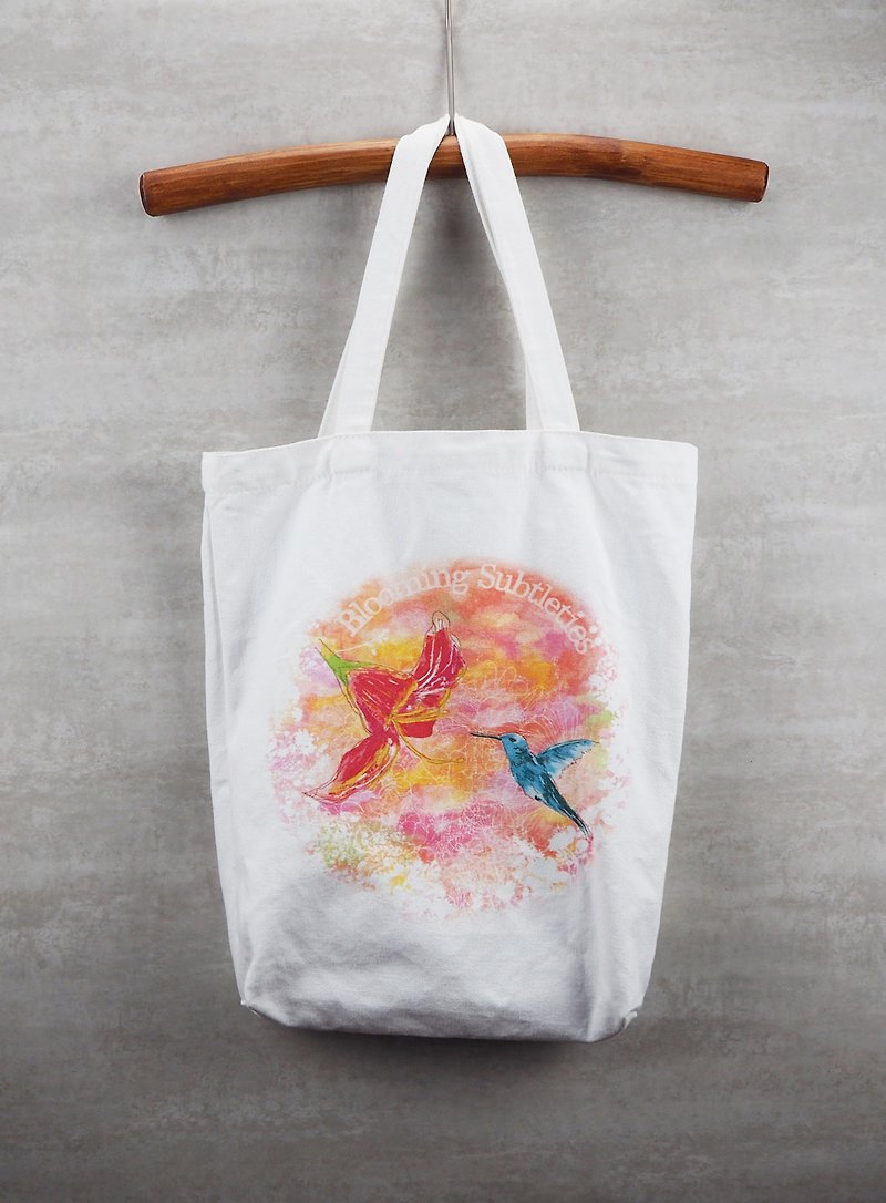 Digital Printed Tote Bag – HANA - กระเป๋าถือ - ผ้าฝ้าย/ผ้าลินิน ขาว