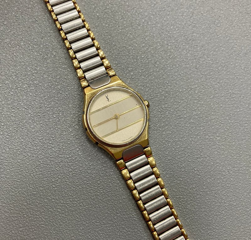 YSL Saint Laurent gray and white metal three-dimensional linear dial quartz watch antique watch vintage - นาฬิกาผู้หญิง - โลหะ สีทอง