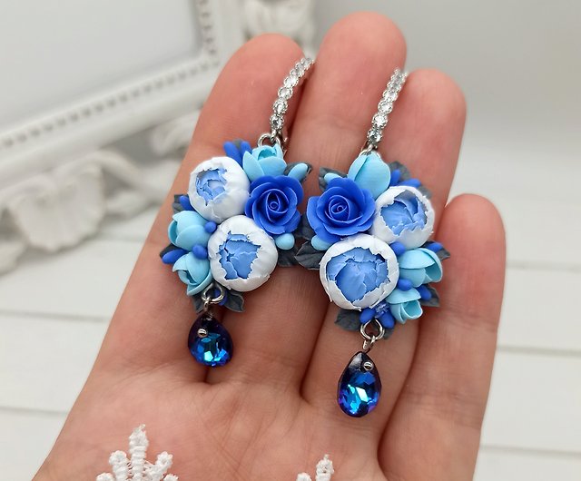 Earrings with polymer clay flowers end crystal beads
