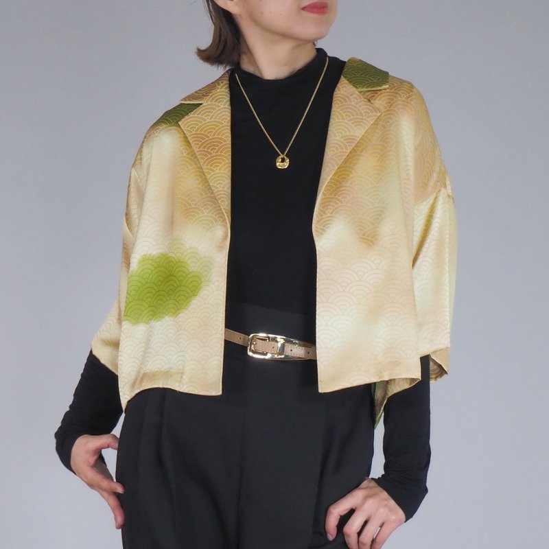 【日本製造】日本復古和服翻版、短款襯衫女M、柔軟絲綢、香檳金 - 女大衣/外套 - 絲．絹 金色