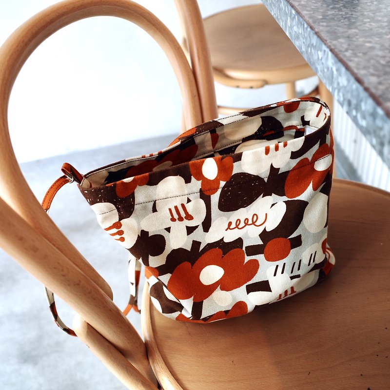 【Goods】Put it in stock for sale // HiFlower bucket shoulder bag | HiFlower Bucket bag - Messenger Bags & Sling Bags - Cotton & Hemp Brown