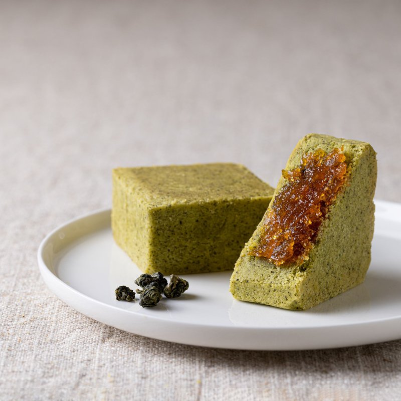 烏龍茶鳳梨酥 8入禮盒 清香烏龍入餅皮 - 零食/點心 - 新鮮食材 卡其色