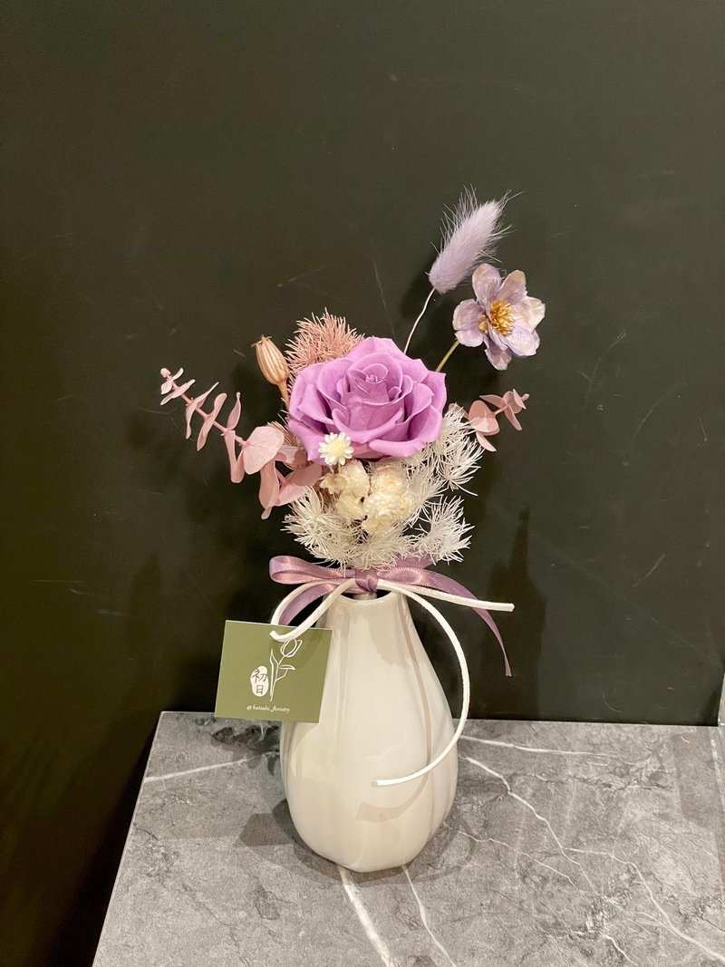 【客製化】單朵永生小花瓶 永生花禮 初日花藝 - 乾燥花/永生花 - 植物．花 