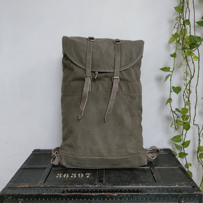 Germany_Military Backpack_R092 - กระเป๋าเป้สะพายหลัง - ผ้าฝ้าย/ผ้าลินิน สีเขียว