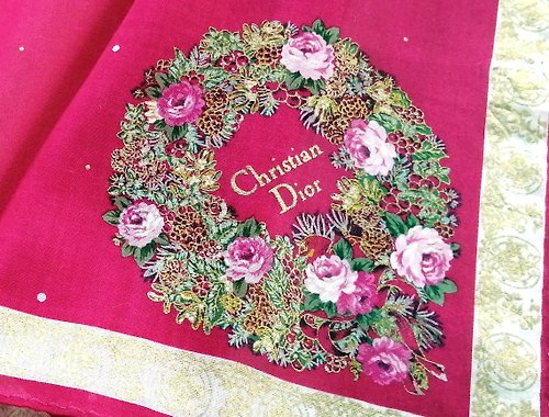 orangesodapanda Christian Dior Vintage Handkerchief Flower Wreath Pink 19 x 18.5 inches