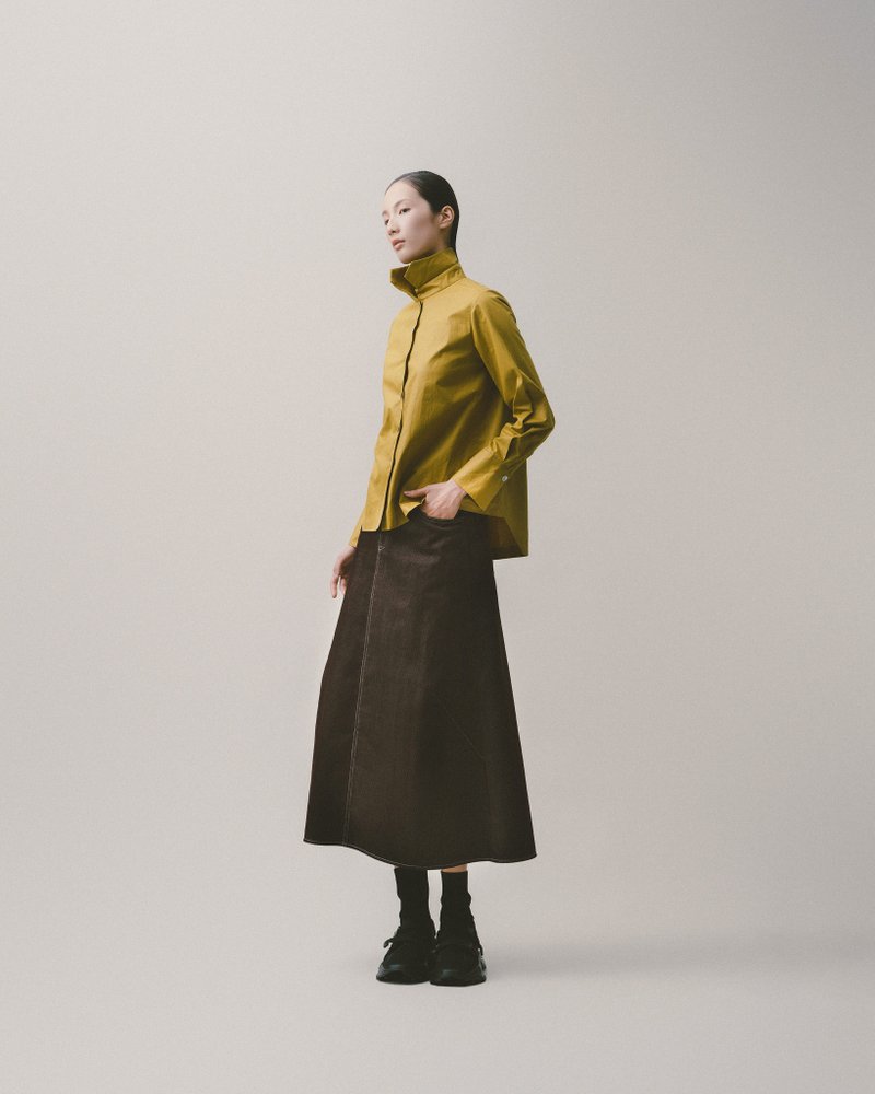 UUIN_真絲金箔感襯衫 - 女襯衫 - 其他材質 金色