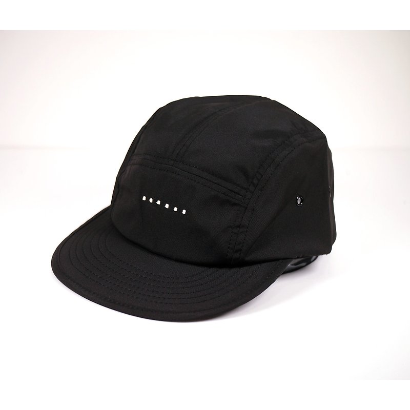 Korean breathable anti-splashing anti-UV cap Cap cap duckbill cap baseball cap old hat adjustment (black) - หมวก - ไนลอน สีดำ