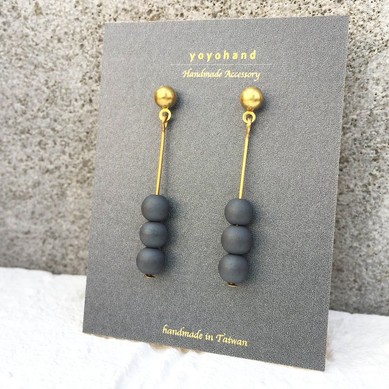 Natural stone shake earrings round round iron can be free clip type - Earrings & Clip-ons - Other Materials Gray