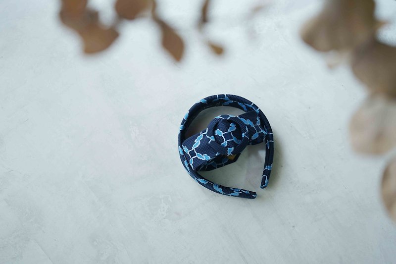 Antique tie repurposed belt-Christian Dior quantum mechanics dark blue jacquard Mother's Day gift - เข็มขัด - ผ้าไหม สีน้ำเงิน