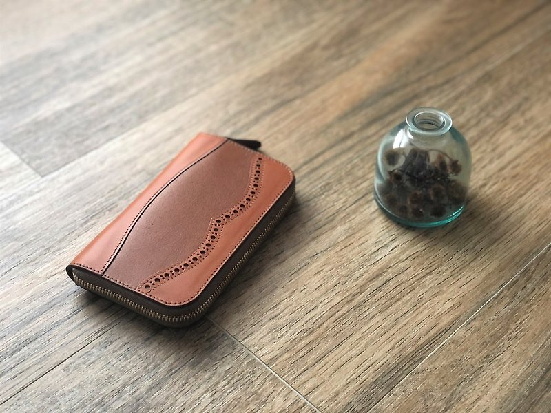 【Takumicsタクミクス】Wingtip Zipper Wallet Italian Leather - Wallets - Genuine Leather Brown