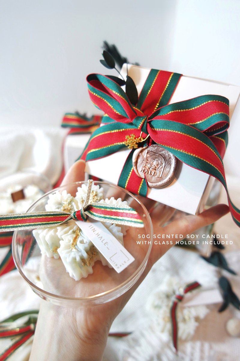 \ CHRISTMAS / 雪花形狀 | 50g 大豆香薰蠟燭 | 禮盒包含玻璃底盤 - 香氛蠟燭/燭台 - 蠟 白色