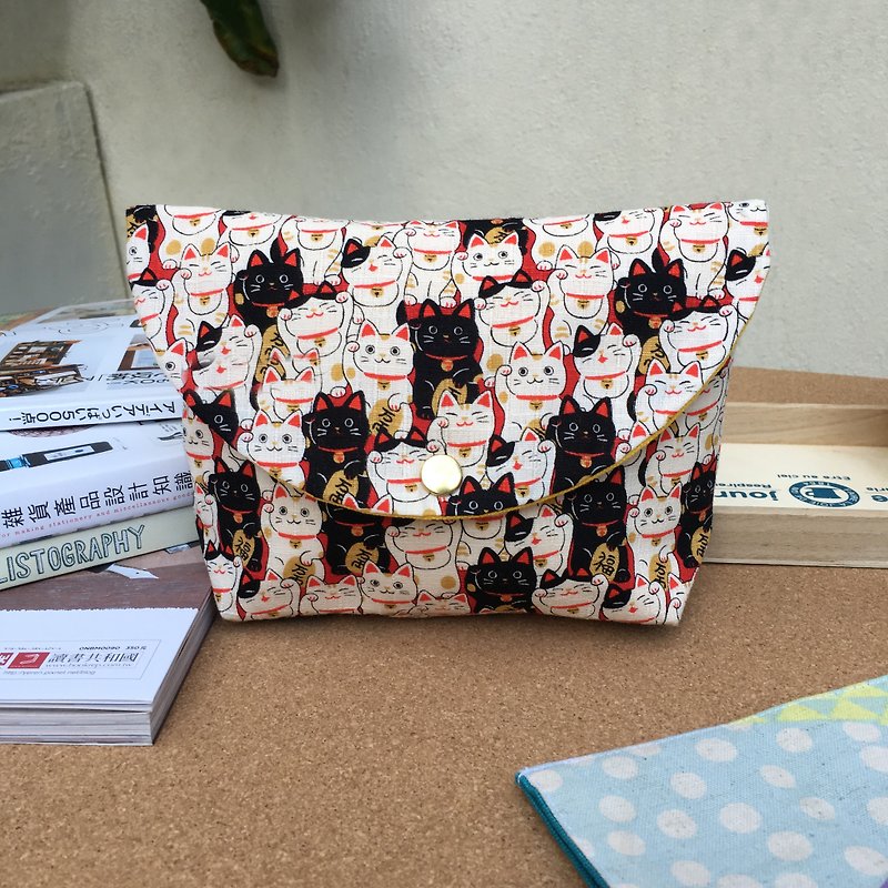 Lucky wealth cat purse packs - กระเป๋าเครื่องสำอาง - ผ้าฝ้าย/ผ้าลินิน สีแดง