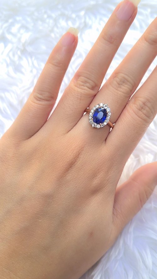 charissagemstone 天然加熱藍寶石尺寸 7X9 毫米純銀鍍玫瑰金戒指