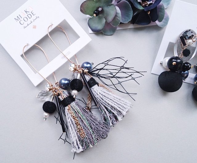 Clip on tassel earrings on sale black