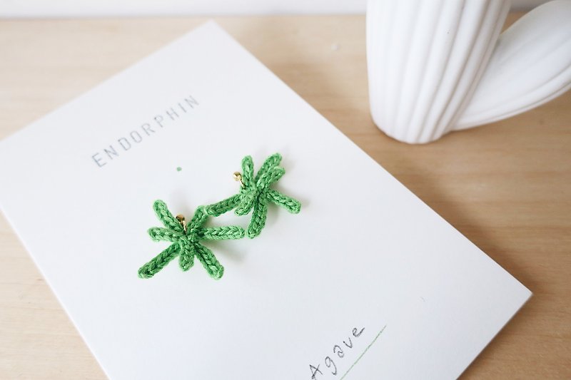 棉．麻 耳環/耳夾 綠色 - 【endorphin】繡線編植物耳環