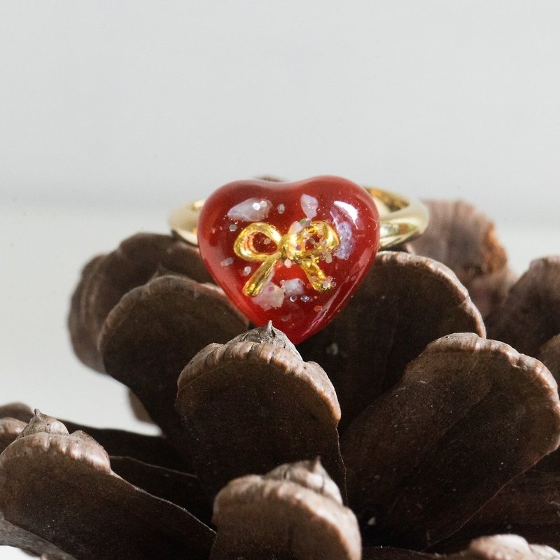 Pre-order snow globe love jewelry ring | ring circumference adjustable Christmas limited edition - แหวนทั่วไป - เรซิน สีแดง