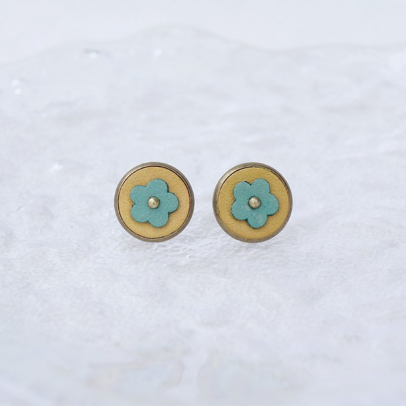 Some into vases 06:46 AM / light yellow - Leather earring / Bronze earrings / ear Clip-On - ต่างหู - หนังแท้ สีเหลือง