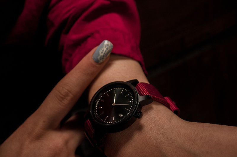 PRIME 1.0.0 Dark Hardwood Wooden Watch - Burgundy 34mm - นาฬิกาผู้หญิง - ไม้ สีแดง