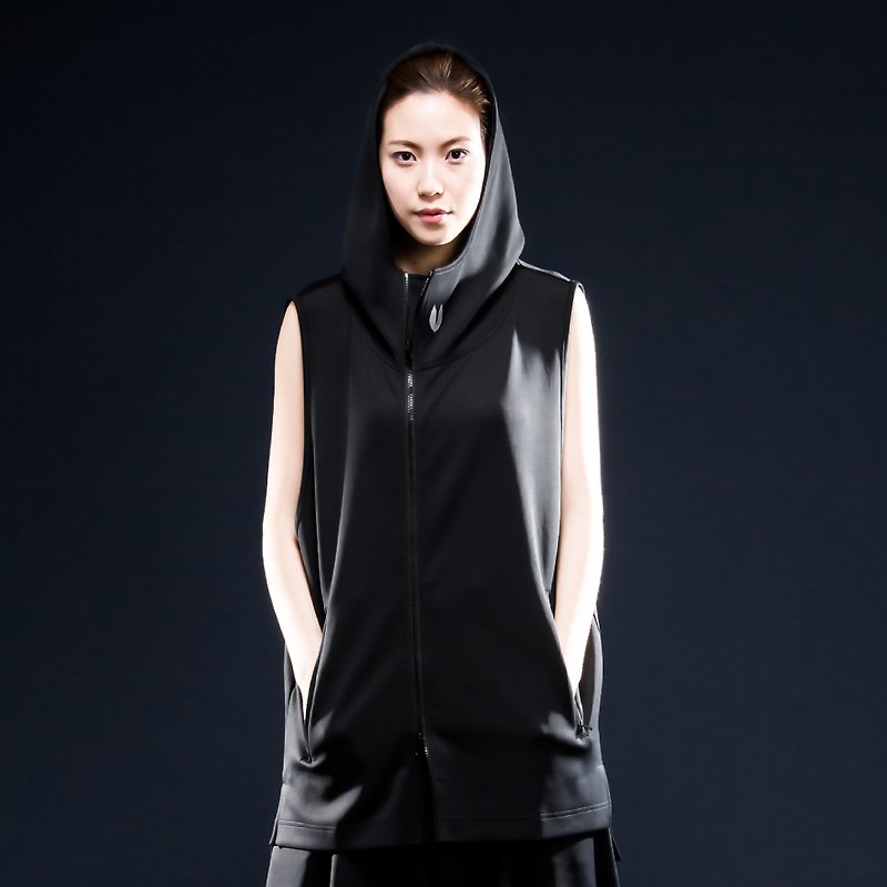 Freedom Airborne InstaDRY Swift Sleeveless Hooded Jacket - Black - Women's Sportswear Tops - Polyester 