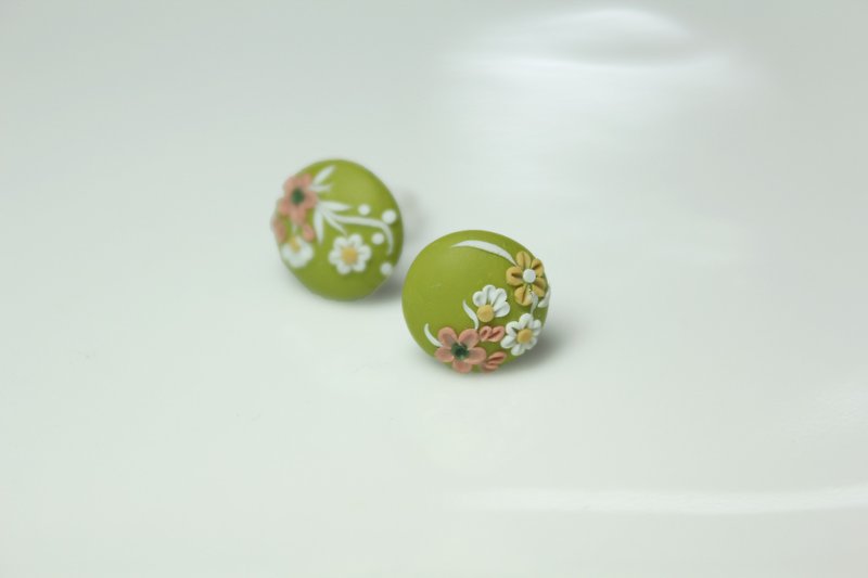 Flowers say - Green Series 925 Pure Silver Ear Pins - Earrings & Clip-ons - Other Materials Green