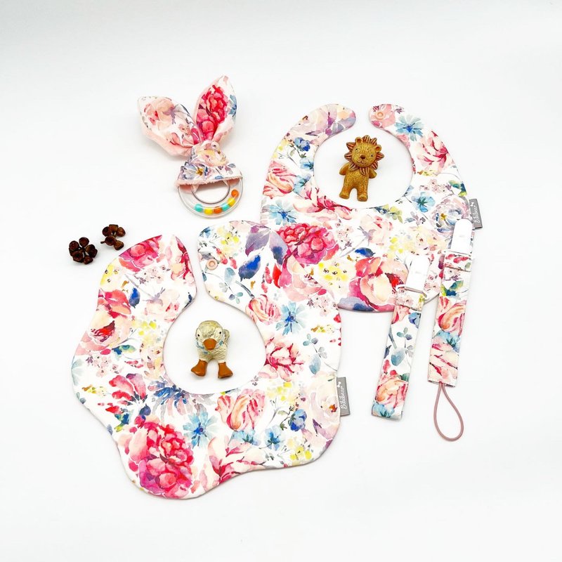 [Bibi Bear] Sfumato Watercolor Flower Season Bib Peace Talisman Bag Pacifier Chain Mid-Moon Set - ผ้ากันเปื้อน - ผ้าฝ้าย/ผ้าลินิน สึชมพู