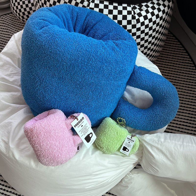 BIG MUG cushions - Green towel - หมอน - วัสดุอื่นๆ สีเขียว