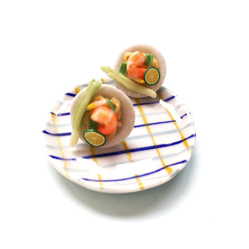 Thai food 3 earring pat thai - 耳環/耳夾/耳骨夾 - 黏土 橘色
