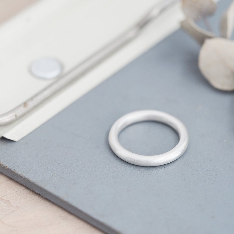 Matte Ring Silver 925 - แหวนทั่วไป - โลหะ สีเงิน