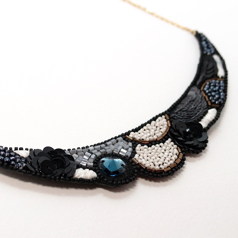 Crescent Shaped Embroidery Necklace / Misty Grey - สร้อยคอ - งานปัก สีเทา