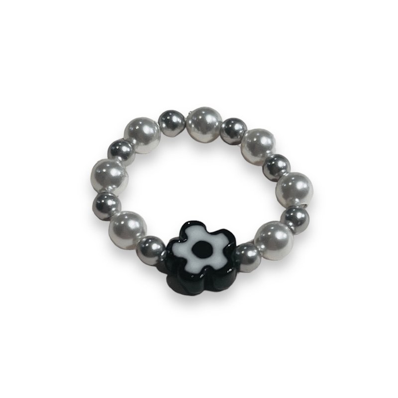 Black Glass Flower Elastic Pearl Ring - General Rings - Crystal Black