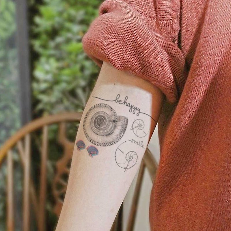 TU紋身貼紙-復古海螺 - 紋身貼紙/刺青貼紙 - 紙 黑色