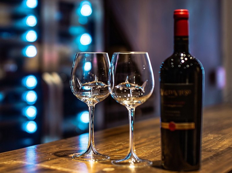 Shark Wine Glass (E-Version, 2 wine glasses as a set) - Bar Glasses & Drinkware - Glass 