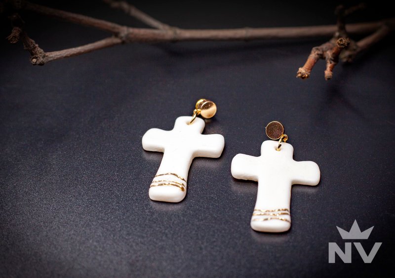OOAK Cross porcelain earrings - 耳環/耳夾/耳骨夾 - 瓷 