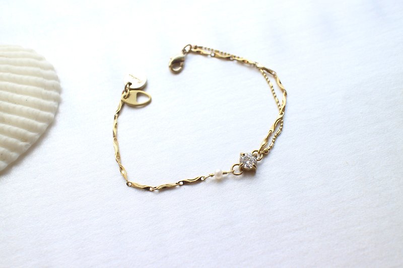 Waltz-Pearl zircon brass bracelet - สร้อยข้อมือ - ทองแดงทองเหลือง สีทอง