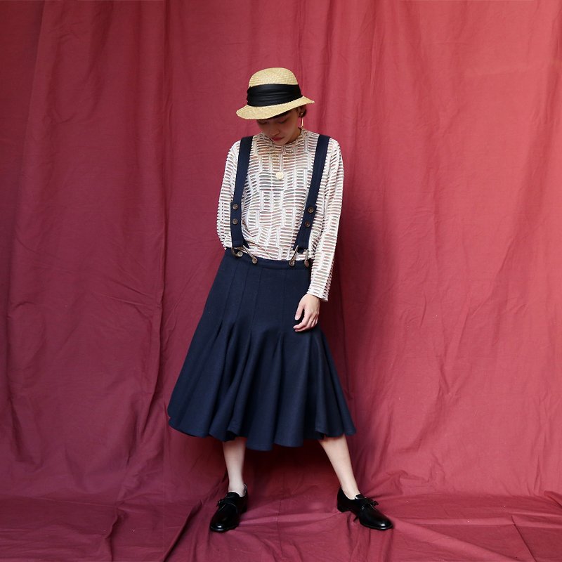 Pumpkin Vintage. Ancient thick pound wool pleated suspender skirt - Skirts - Wool 