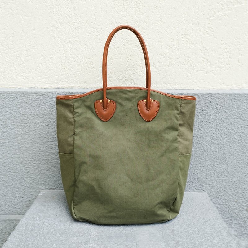 1960s U.S. Army Tote Bag│Vintage Tent Fabric│Men's bag│Leather Bag│Shoulder Bag - Handbags & Totes - Cotton & Hemp Green
