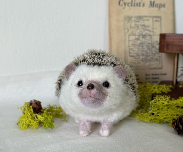 Customizable Wool felt realistic pet hedgehog ornament doll Shop krmomofelt Stuffed Dolls Figurines Pinkoi