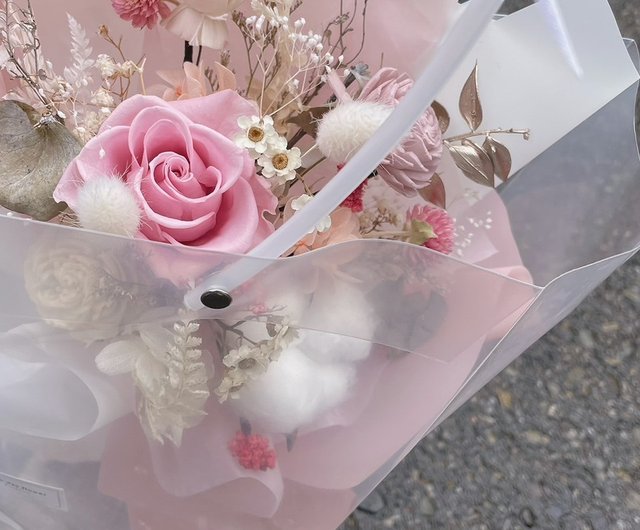 Valentine's Day Bouquet】Romantic Pink Immortal Flower Bouquet Valentine's  Day Gift Korean Flower Bouquet Customization - Shop sunndayflower Dried  Flowers & Bouquets - Pinkoi