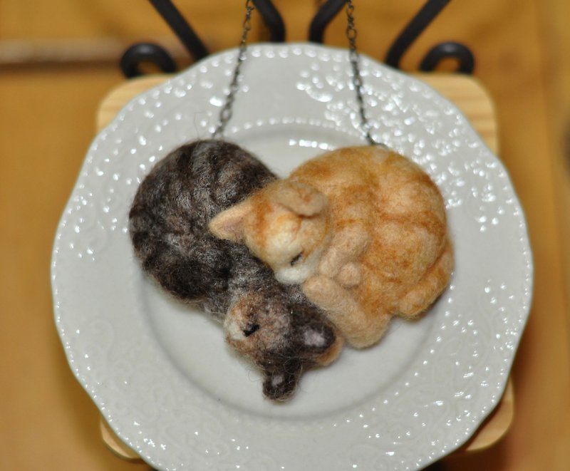 Sleeping cat long chain (heart, orange & coffee) - สร้อยคอยาว - ขนแกะ สีนำ้ตาล