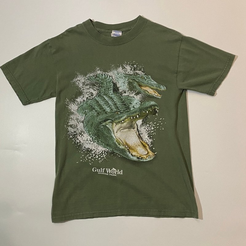 --Guangshi Vintage--American Crocodile T-shirt - เสื้อยืดผู้ชาย - วัสดุอื่นๆ สีเขียว