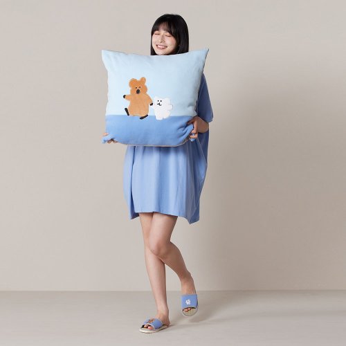 YVONNE COLLECTION以旺傢飾 DINOTAENG | QUOKKA & BOBO 方形抱枕(60x60)-春日藍