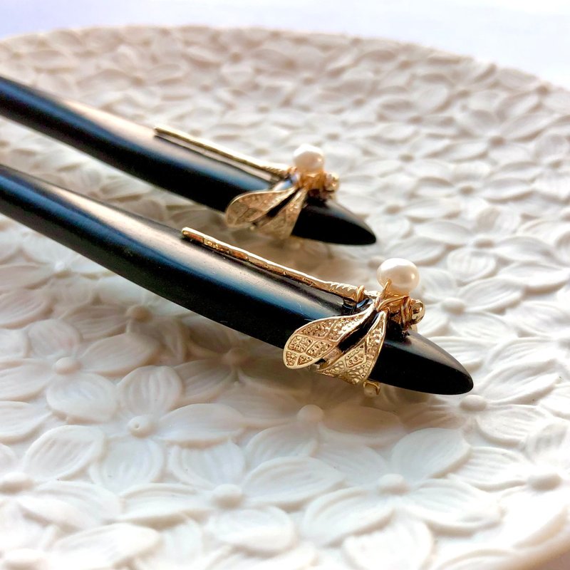 【Jewelry Box】Dragonfly. Art Nouveau/New Art/Natural Pearl/Ebony Hairpin/Hairpin - Hair Accessories - Copper & Brass Gold