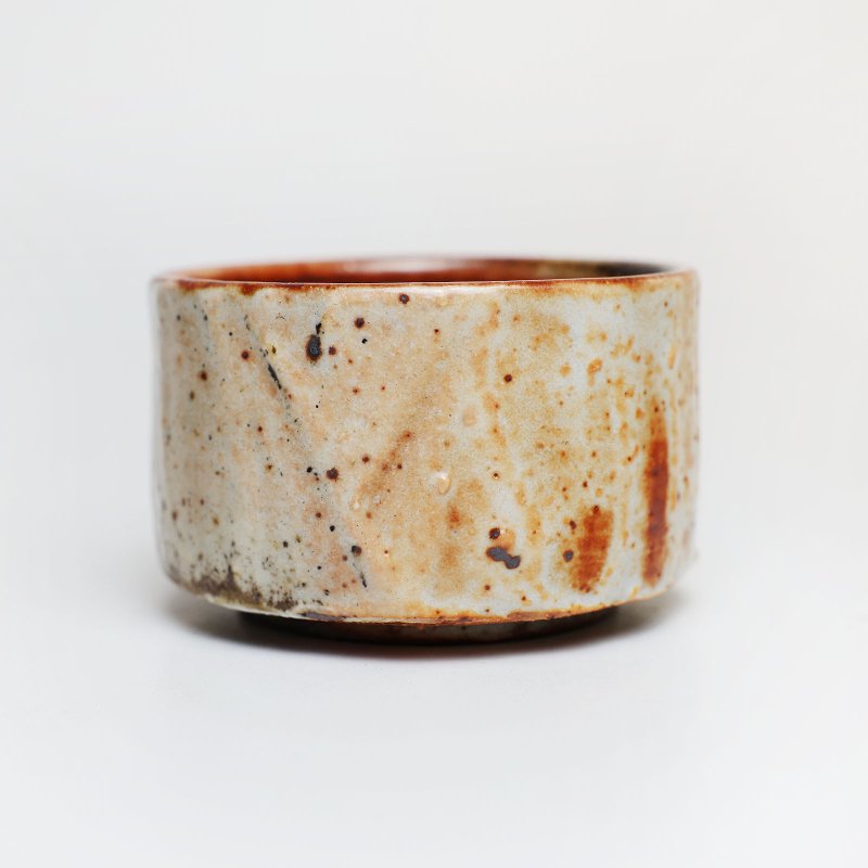 明芽窯 l 柴燒志野鐵斑原礦茶碗 0124-19 H2 - 茶壺/茶杯/茶具 - 陶 橘色
